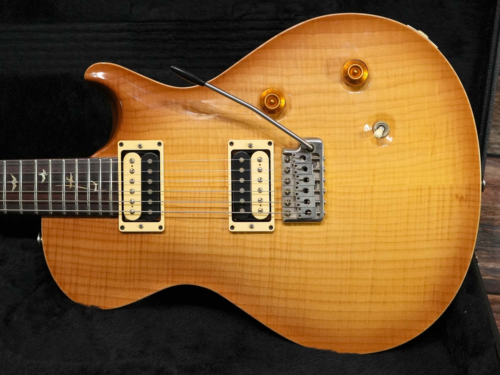 Paul Reed Smith 20th Anniversary Singlecut Trem 10Top